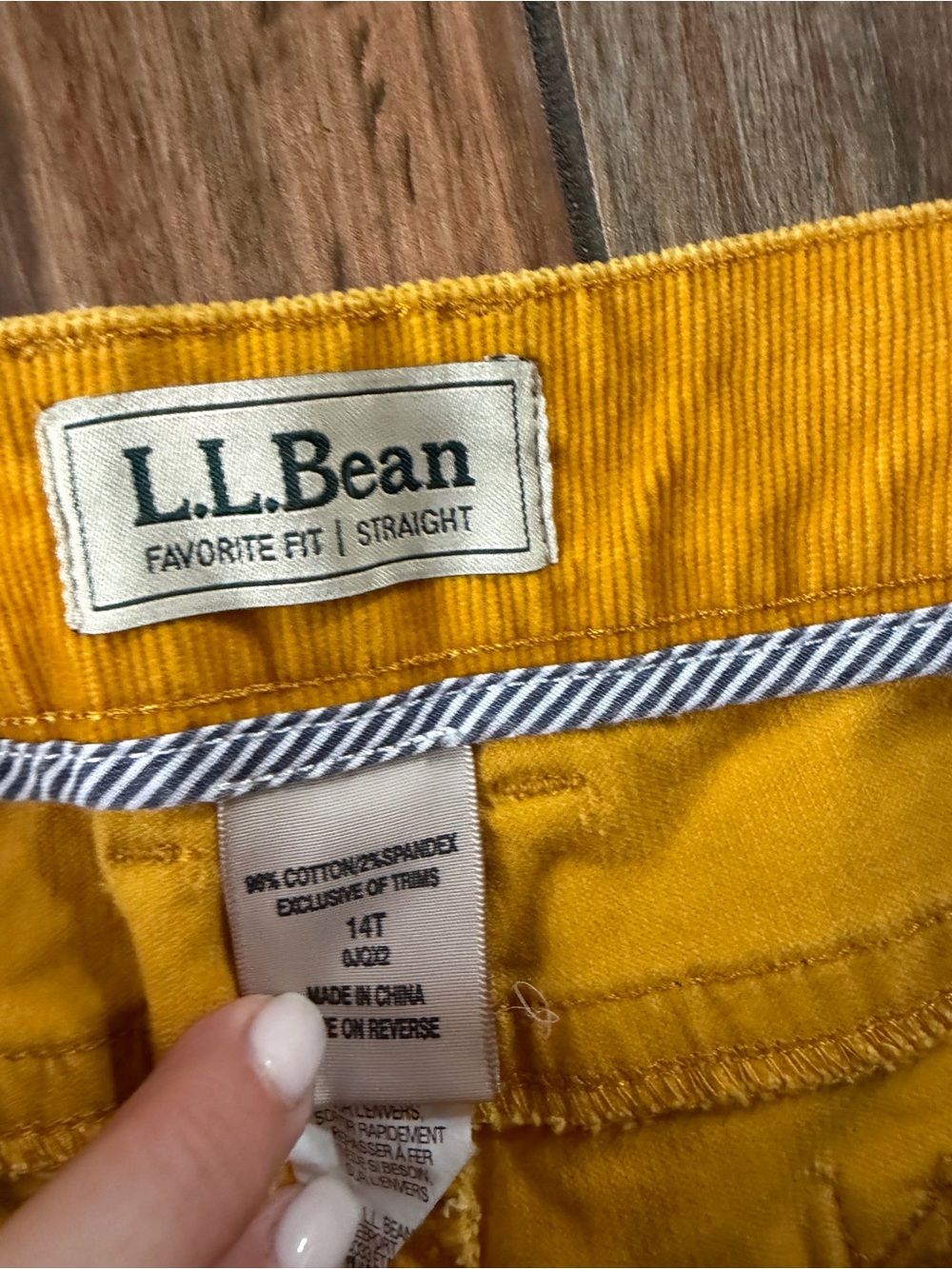 L.L.Bean corduroy pants mustard yellow straight leg 14 tall - Picture 3 of 3